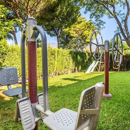 2 Bedroom Lovely Apartment In Marbella